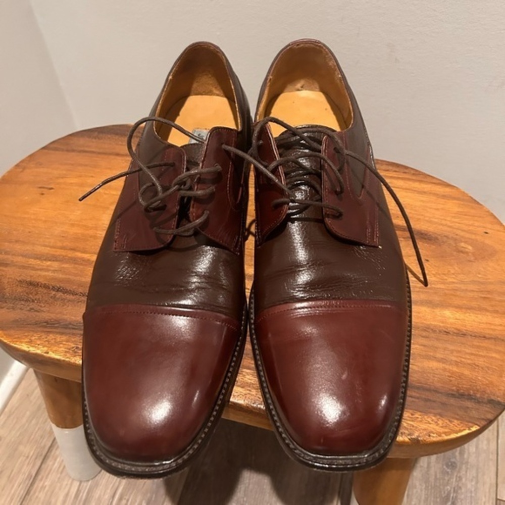 Johnston & Murphy size 11.5 calf skin - brown